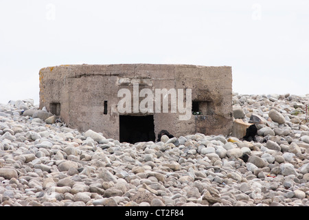 La seconde guerre mondiale le béton comprimé fort à Pebble Beach Banque D'Images