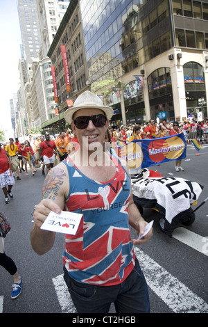 2012 Gay Pride Parade sur la 5e Avenue à New York. Banque D'Images