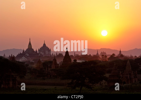 Reste de la journée sur la plaine de temples | Bagan (Pagan) Banque D'Images