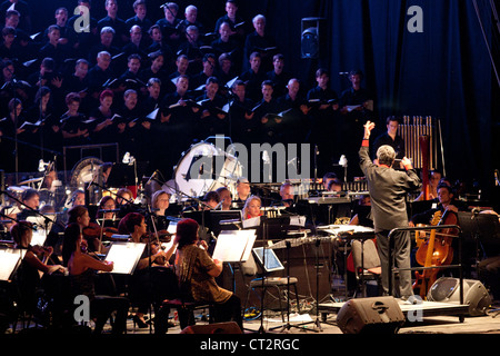 L'Orchestre symphonique de Budafoki Dohnanyi effectuer sur concert à Margitsziget Budapest Juin 8, 2012 à Budapest, Hongrie. Conductor : Banque D'Images