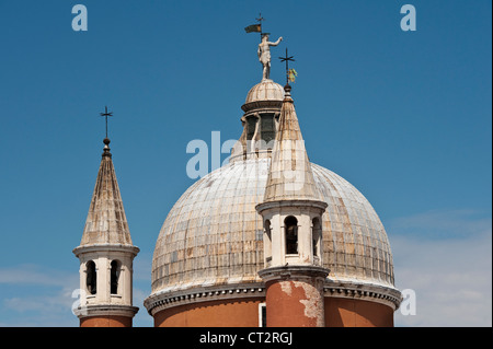 Le dôme de l'église il Redentore sur la Giudecca à Venise, Italie. Il a été conçu par Andrea Palladio et construit entre 1577 et 1592 Banque D'Images