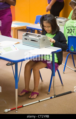 Les étudiants aveugles, participer au Défi National Braille Banque D'Images