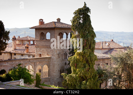 Todi est une ville de la province de l'Ombrie en Italie centrale. Banque D'Images