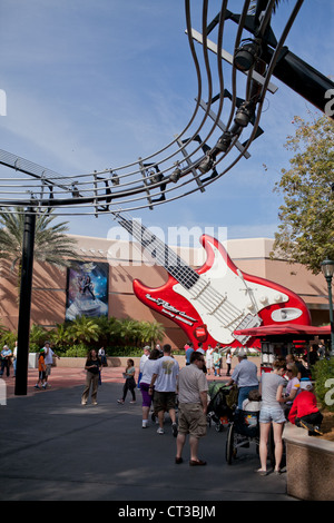 Rock'n Roller Coaster avec Aerosmith ride Hollywood Studios, Parc à Thème Walt Disney World, Orlando, Floride, USA Banque D'Images