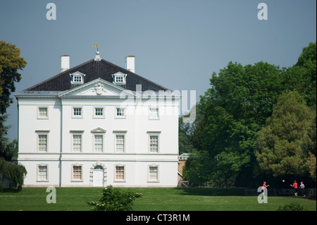 Marble Hill House sur les rives de la Tamise à Twickenham, au sud ouest de Londres Banque D'Images