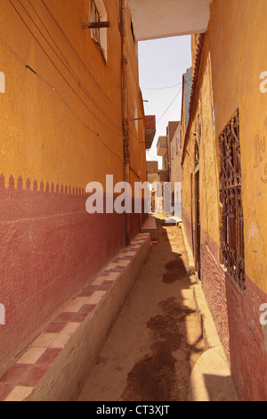 Dans les ruelles du village nubien sur l'île Eléphantine à Assouan Egypte Banque D'Images