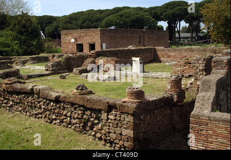 Ostia Antica. Chambre d'Apulée. Style pompéiennes. Du sous Trajan. Vue d'ensemble. L'Italie. Banque D'Images