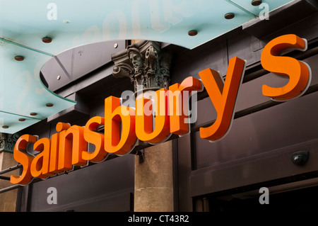 Sainsbury's shop sign, UK Banque D'Images