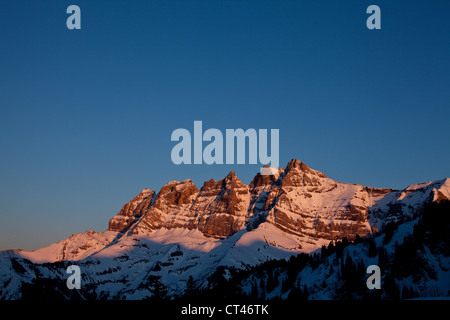 Les Dents du midi au coucher du soleil. Les Crosets (Suisse). Banque D'Images