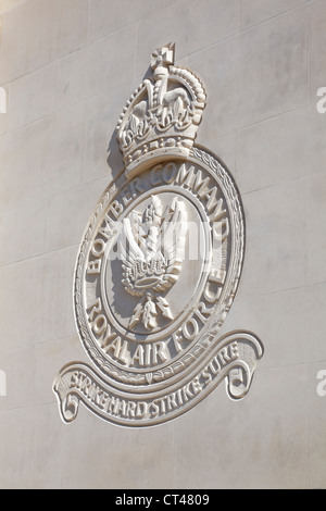 Détail du monument commémoratif du Bomber Command, Green Park, Londres. Banque D'Images