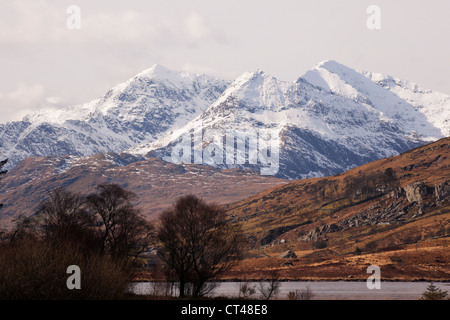 Mont Snowdon enneigé. YR Wyddfa, chaîne de montagnes de Capel Curig, pays de Galles. Banque D'Images