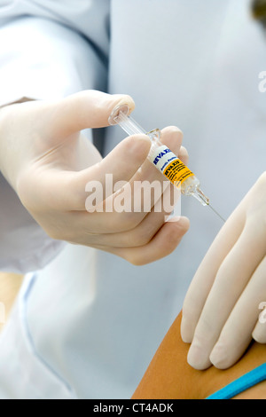 Le vaccin DT Polio Banque D'Images