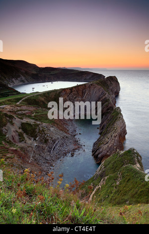 Le trou de l'escalier et Llulworth Cove, Dorset Banque D'Images