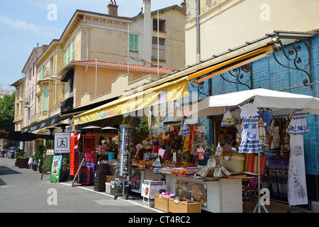 Boutique de souvenirs en vieille ville, Menton, Côte d'Azur, Alpes-Maritimes, Provence-Alpes-Côte d'Azur, France Banque D'Images