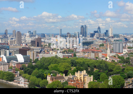 Des toits de Londres à l'Est, vers la ville de Londres, vue de la Millbank Tower Banque D'Images