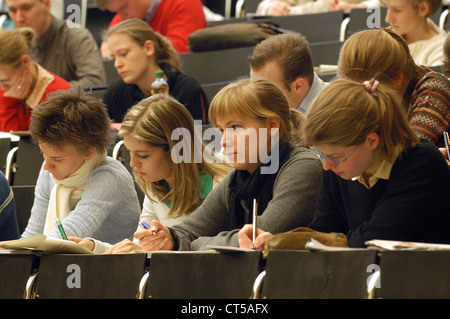 Conférence à l'université Albert-Ludwig, Max Audi-Université de Fribourg Banque D'Images