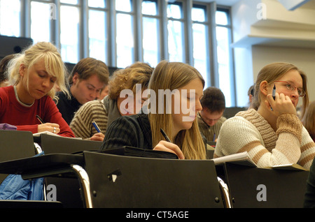 Conférence à l'université Albert-Ludwig, Max Audi-Université de Fribourg Banque D'Images