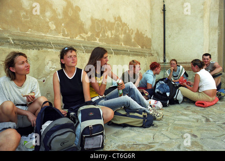 Les jeunes participent à une excursion, Slovaquie Banque D'Images