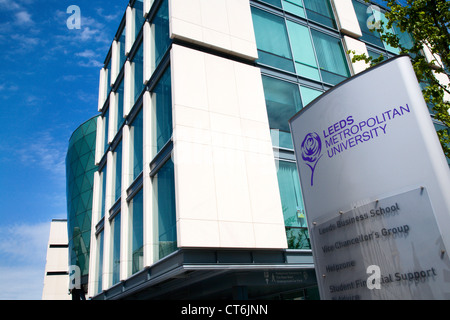 Le Rose Bowl de l'Université Métropolitaine de Leeds Leeds West Yorkshire UK Banque D'Images