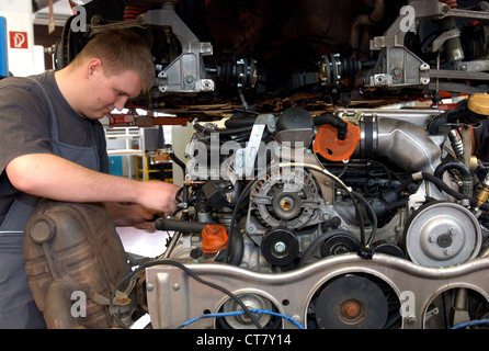 Atelier de formation chez Porsche AG à Stuttgart-Zuffenhausen Banque D'Images