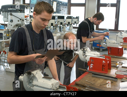 Atelier de formation chez Porsche AG à Stuttgart-Zuffenhausen Banque D'Images