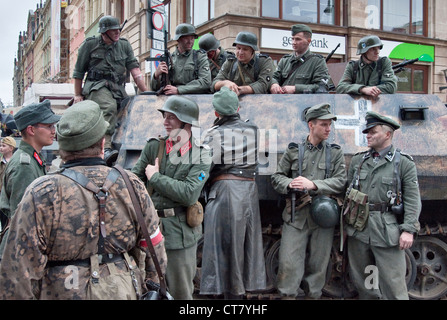 De reconstitution historique, le SPW SdKfz 250 blindé allemand, affiché après l'Insurrection de Varsovie 1944 re-enactment à Wroclaw Pologne Banque D'Images