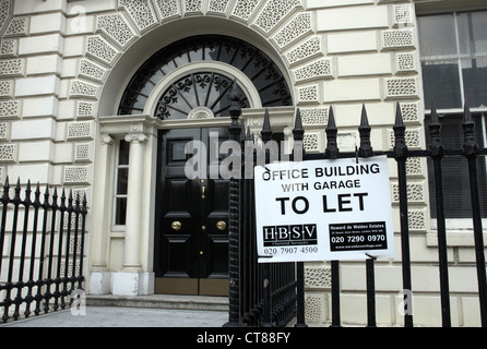 Louer agréable immeuble de bureaux dans la ville - Londres Banque D'Images