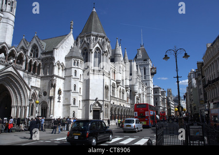 Londres - Aussenanicht la Royal Courts of Justice Banque D'Images