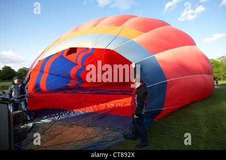 Karlsruhe - chargement sur un ballon à air chaud Banque D'Images