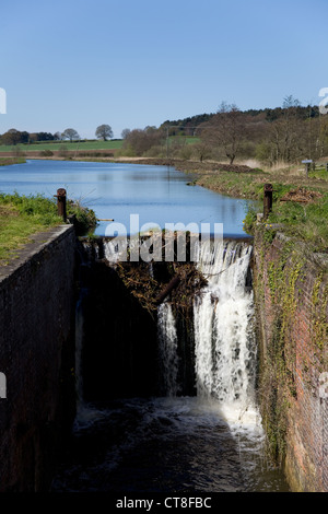 Verrouillage de portes à Ebridge & Ebridge Mill, North Walsham Norfolk,UK,. Banque D'Images