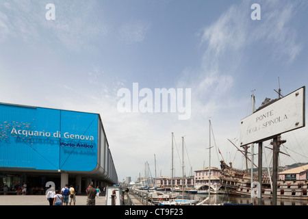 Aquarium dans le vieux port de Gênes, Italie Banque D'Images