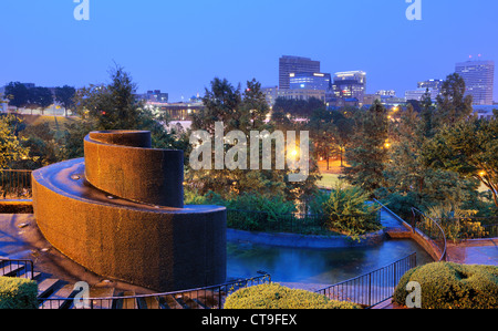 Vue sur le centre-ville de Columbia, Caroline du Sud de FInlay Park. Banque D'Images