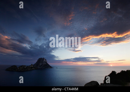 Vue d'Ibiza à Es Vedra et es Vedranell, Îles Baléares, Espagne Banque D'Images