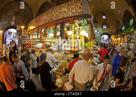 Les gens au bazar égyptien, Misir Carsisi, Istanbul, Turquie, Europe Banque D'Images