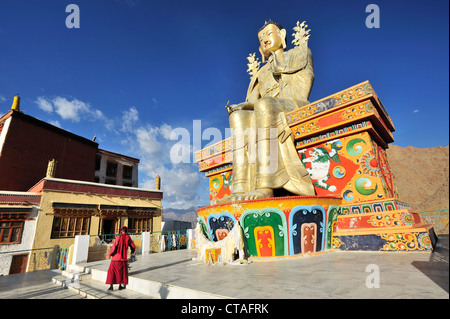 Statue de Bouddha, monastère de Likir, Likir, vallée de l'Indus, le Ladakh, le Jammu-et-Cachemire, l'Inde Banque D'Images