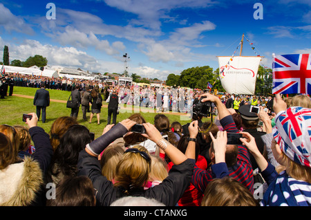 La reine Elizabeth ll lors d'une visite de Hereford Angleterre pendant ses célébrations du jubilé de diamant Hereford Herefordshire Royaume-Uni de 2012 Banque D'Images