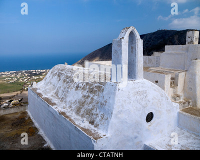 Pyrgos sur l'île de Santorini, Grèce Banque D'Images