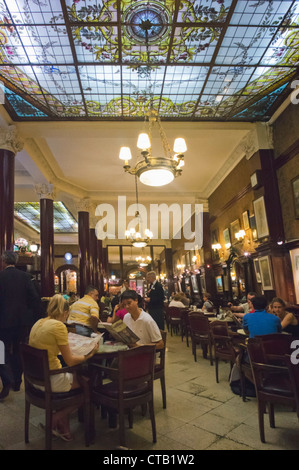 Célèbre Cafe Tortoni dans l'Avenida de Mayo depuis 1958, Buenos Aires, Argentine Banque D'Images