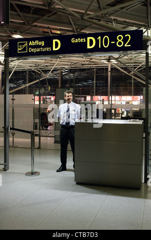 L'aéroport de Cologne Bonn, de contrôle d'embarquement Banque D'Images