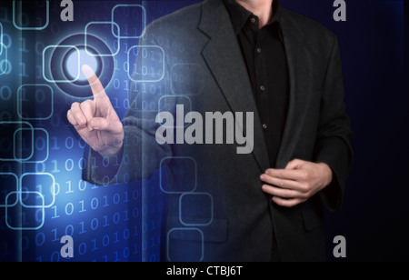 Businessman en appuyant sur les boutons de type de média virtuel Banque D'Images