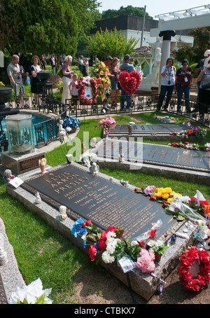 New York, Memphis, Elvis Presley's Graceland, Elvis' tombe. Banque D'Images