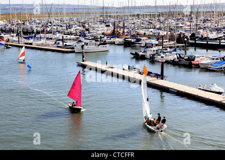 4125. Marina Lymington, Lymington, Hampshire, Royaume-Uni Banque D'Images