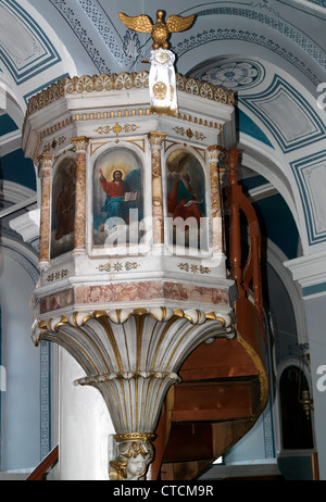 Samos Grèce Pagondas Chaire ouvragée de l'église Holy Trinity Banque D'Images