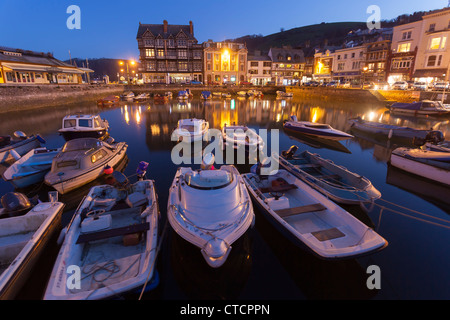 Crépuscule à Dartmouth Harbour South Hams, Devon, Angleterre Royaume-uni Banque D'Images