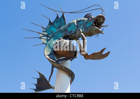 Sculpture poisson connu sous le nom de crevette Barbican Plymouth, Devon, Angleterre Royaume-uni Banque D'Images