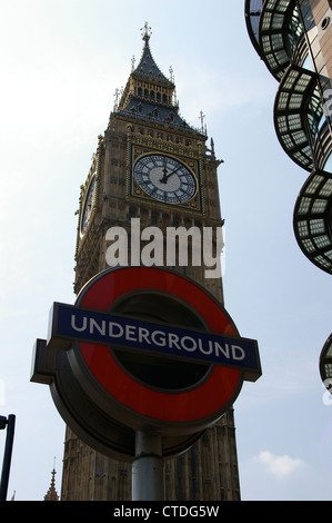 Big Ben, Portcullis House et la station de métro Westminster Banque D'Images