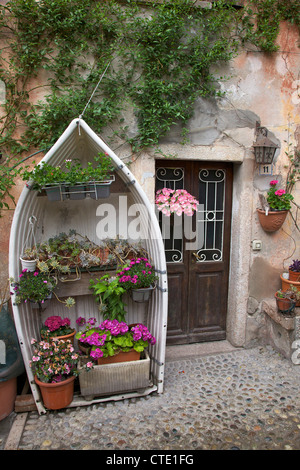 Porte d'entrée de maison sur Isola Bella, îles Borromées, Lac Majeur, Piémont, Italie du Nord, en Europe Banque D'Images