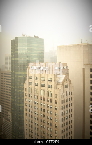 Une vue sur le Burbury Building à New York d'un gratte-ciel Banque D'Images