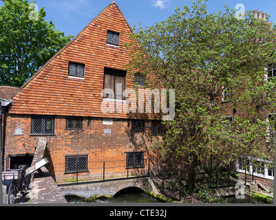 Dh Winchester Winchester moulin à eau moulin à eau mills HAMPSHIRE Angleterre Royaume-Uni construction Itchen River English Heritage Banque D'Images