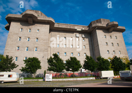 Flakturm IV tour de béton blockhaus WW2 Sankt Pauli Hambourg Allemagne Europe Banque D'Images